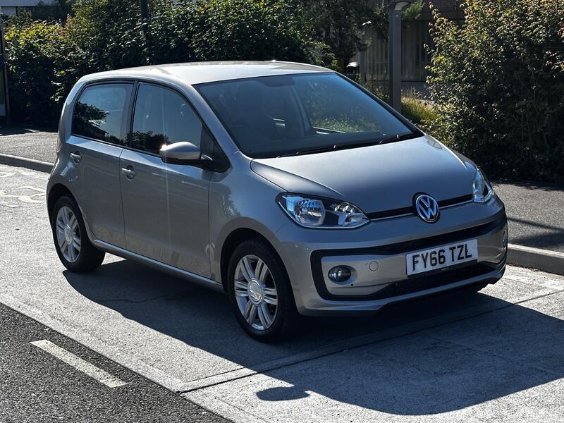 VOLKSWAGEN UP