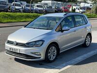 VOLKSWAGEN GOLF SV
